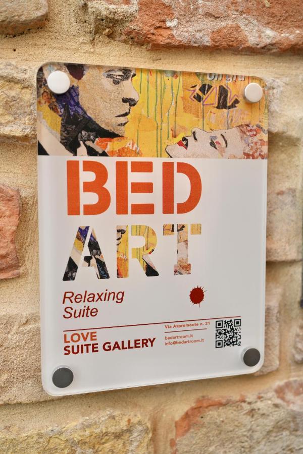 Bed Art Relaxing Suite - Appartamento Con Sauna Love Suite Gallery Сан Бенедето дел Тронто Екстериор снимка